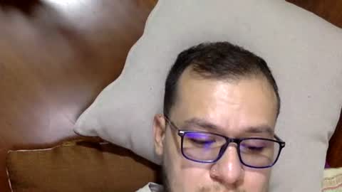 Snapshot of funnyboys18 chatting on 12-03-24, 06:49 Zanty online show from 12-03-24, 06:49