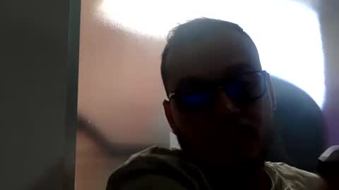 Snapshot of funnyboys18 chatting on 01-21-25, 06:55 Zanty online show from 01-21-25, 06:55