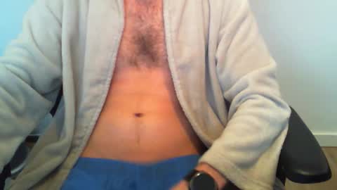 Snapshot of funnyeucouple chatting on 12-03-25, 10:57 YWhiteNiceMan online show from 12-03-25, 10:57