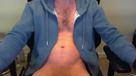 Snapshot of funnyeucouple chatting on 02-06-26, 11:08 YWhiteNiceMan online show from 02-06-26, 11:08