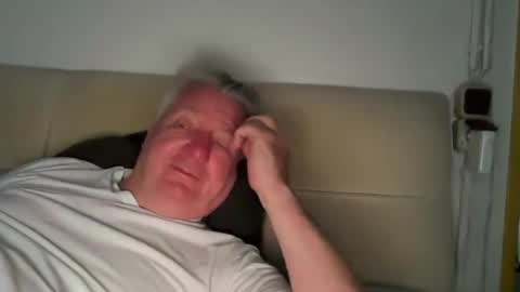funnyhans online show from 06-19-26, 06:01