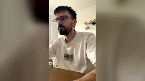 funnyroom23 online show from 04-27-26, 08:23