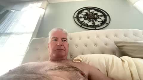 Snapshot of funoldguy1234 chatting on 11-19-25, 01:44 Funoldguy online show from 11-19-25, 01:44