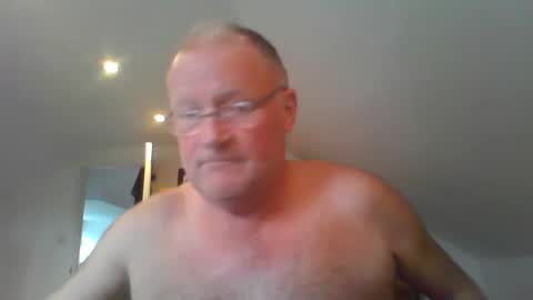 Snapshot of funtime88888 chatting on 02-21-25, 03:32 funtime88888 online show from 02-21-25, 03:32