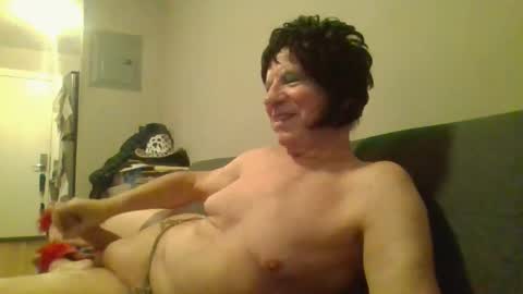 Snapshot of fuseanude chatting on 02-17-25, 02:09 fuseanude online show from 02-17-25, 02:09