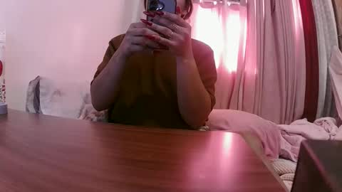 Snapshot of future_bride chatting on 05-31-26, 10:33 future_bride online show from 05-31-26, 10:33