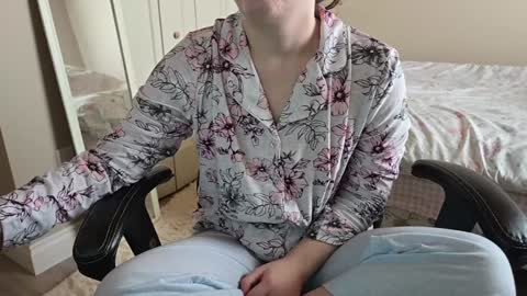 Snapshot of fuxkme_jen chatting on 12-27-24, 04:21 fuxkme_jen online show from 12-27-24, 04:21