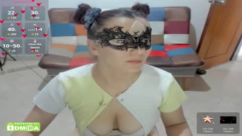 Snapshot of fuxxy_ chatting on 10-07-25, 04:37 fuxxy_ online show from 10-07-25, 04:37