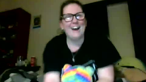 fuzzypeaches87 online show from 02-20-26, 06:26