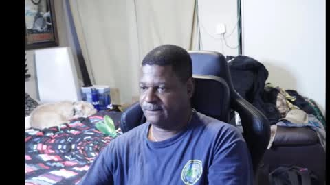 Snapshot of fyrecontrol chatting on 12-25-24, 12:37 seldom seen online show from 12-25-24, 12:37