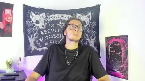 Snapshot of gaahlfrost chatting on 06-10-26, 02:23 gaahlfrost online show from 06-10-26, 02:23