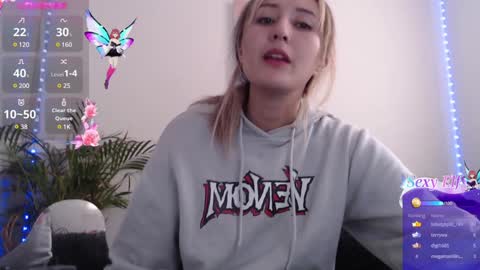 Snapshot of gabb_rioss chatting on 12-31-24, 08:34 Gabriela online show from 12-31-24, 08:34