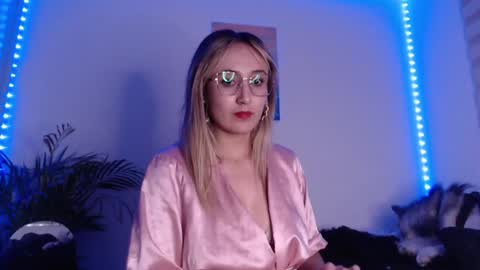 Snapshot of gabb_rioss chatting on 02-07-25, 02:19 Gabriela online show from 02-07-25, 02:19