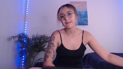 Snapshot of gabb_rioss chatting on 03-07-25, 12:12 Gabriela online show from 03-07-25, 12:12