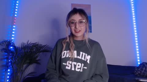 Snapshot of gabb_rioss chatting on 03-07-25, 11:27 Gabriela online show from 03-07-25, 11:27