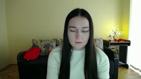 Snapshot of gabby_di chatting on 05-07-26, 09:36 Jaklin online show from 05-07-26, 09:36