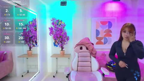 gabby_evanns online show from 11-17-25, 12:22