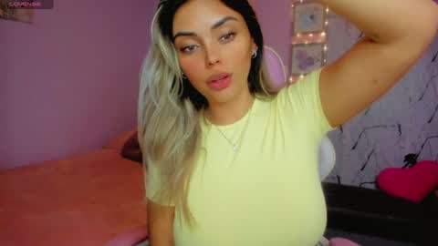 Gaby online show from 06-19-26, 01:32