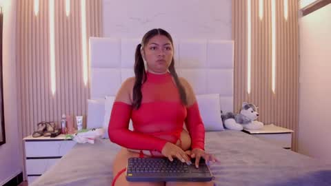 gabby_scott online show from 06-01-26, 12:29