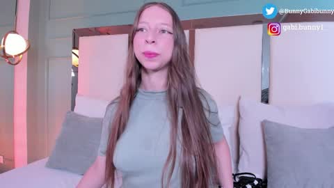 Gabi  online show from 05-19-26, 06:58
