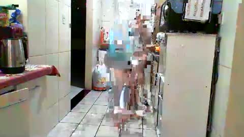 Snapshot of gabibrasil chatting on 06-12-26, 12:42 gaby layla online show from 06-12-26, 12:42