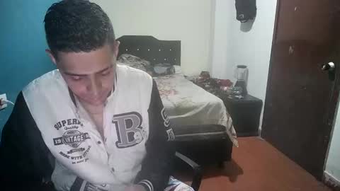 Snapshot of gabitosexyy chatting on 11-17-25, 08:14 gabitosexyy online show from 11-17-25, 08:14