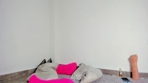  Gabriela altamirano   online show from 03-10-25, 05:07