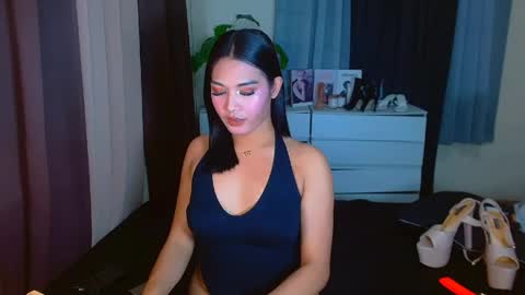 gabriela_deluxe online show from 05-11-26, 04:04