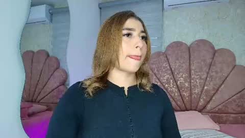 Snapshot of gabriela_leone chatting on 06-18-26, 07:18 gabriela online show from 06-18-26, 07:18