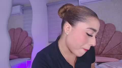 Snapshot of gabriela_leone chatting on 07-14-26, 07:19 gabriela online show from 07-14-26, 07:19