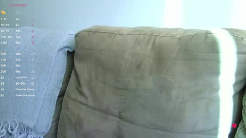 Snapshot of gabriela_miller_2 chatting on 02-05-25, 01:33 Gabriela Miller online show from 02-05-25, 01:33
