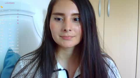 Snapshot of gabriela_miller_2 chatting on 03-03-25, 08:00 Gabriela Miller online show from 03-03-25, 08:00