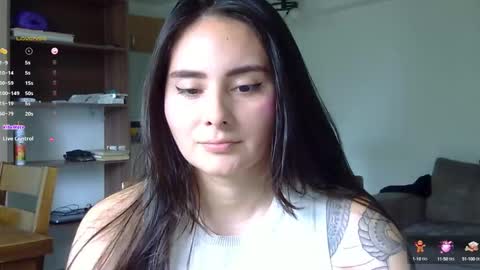 Snapshot of gabriela_miller_2 chatting on 09-17-25, 07:37 Gabriela Miller online show from 09-17-25, 07:37