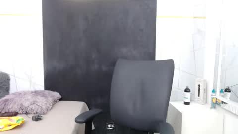 Snapshot of gabrielacortez chatting on 11-24-25, 04:40 GABRIELA online show from 11-24-25, 04:40