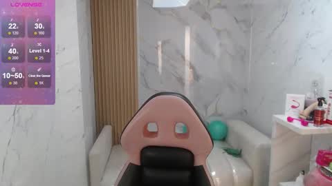 Gabriella online show from 03-25-26, 02:01