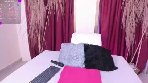 Snapshot of gabriellacox chatting on 09-18-25, 08:00 gabriellacox online show from 09-18-25, 08:00