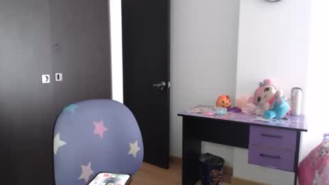 Gaby Blue online show from 10-22-25, 05:02