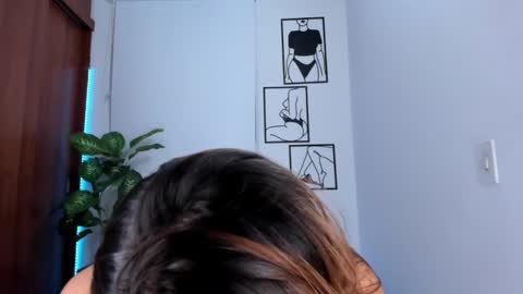 Snapshot of gaby_girl chatting on 12-04-24, 11:24 online show from 12-04-24, 11:24