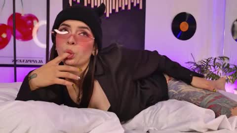 Gaby  online show from 11-07-25, 01:22