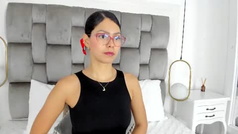GABRIELA  online show from 06-10-26, 11:42
