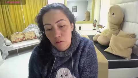 Snapshot of gaby_trent chatting on 02-13-25, 02:20 gabriela online show from 02-13-25, 02:20