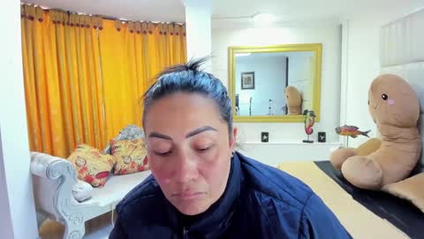 Snapshot of gaby_trent chatting on 09-24-25, 01:47 gabriela online show from 09-24-25, 01:47