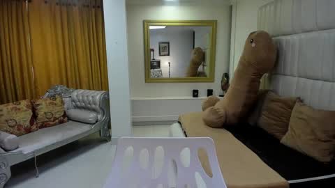 Snapshot of gaby_trent chatting on 10-11-25, 04:05 gabriela online show from 10-11-25, 04:05