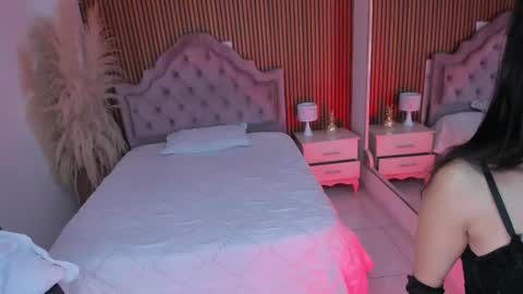 Gaby Owens  online show from 04-16-26, 09:50