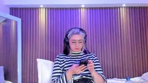 Snapshot of gabyrose9 chatting on 05-15-26, 08:16 gabyrose9 online show from 05-15-26, 08:16