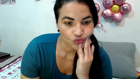 Snapshot of gabysot chatting on 03-04-25, 11:43 gabysot online show from 03-04-25, 11:43