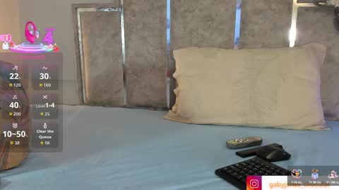 gabyyjones online show from 11-04-25, 11:31