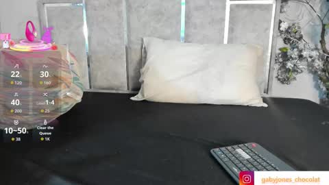 gabyyjones online show from 11-15-25, 11:40