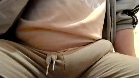 Snapshot of gae89tano chatting on 11-10-25, 11:53 gae89tano online show from 11-10-25, 11:53