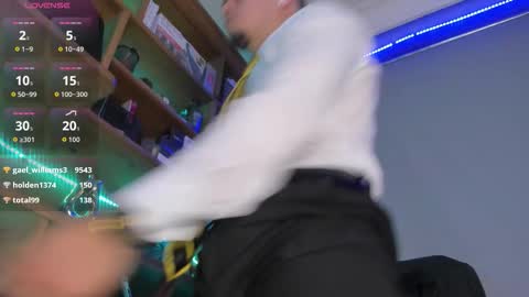 Snapshot of gael_williams3 chatting on 10-01-25, 12:27 gael_williams3 online show from 10-01-25, 12:27